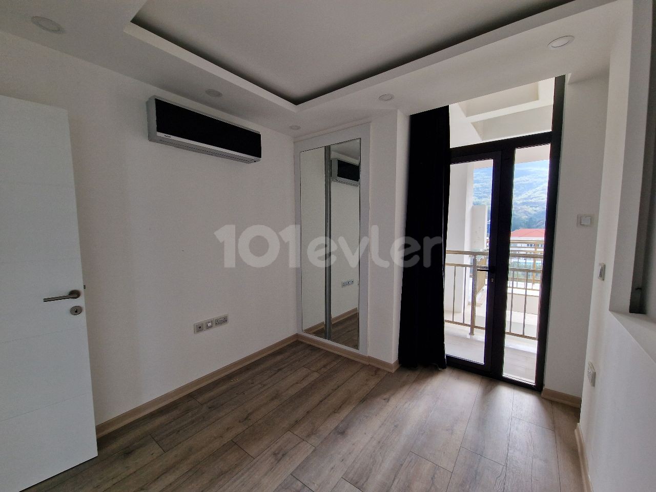 Flat To Rent in Girne Merkez, Kyrenia