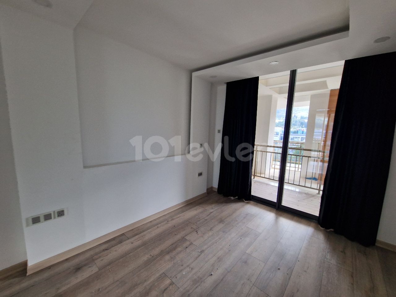 Flat To Rent in Girne Merkez, Kyrenia