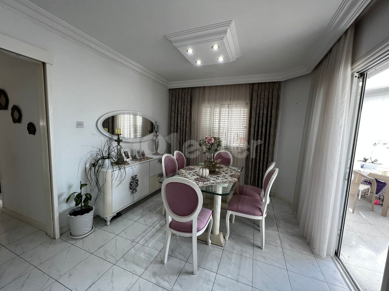 3+1 fully furnished Flat for rent in Kyrenia Center, Cyprus