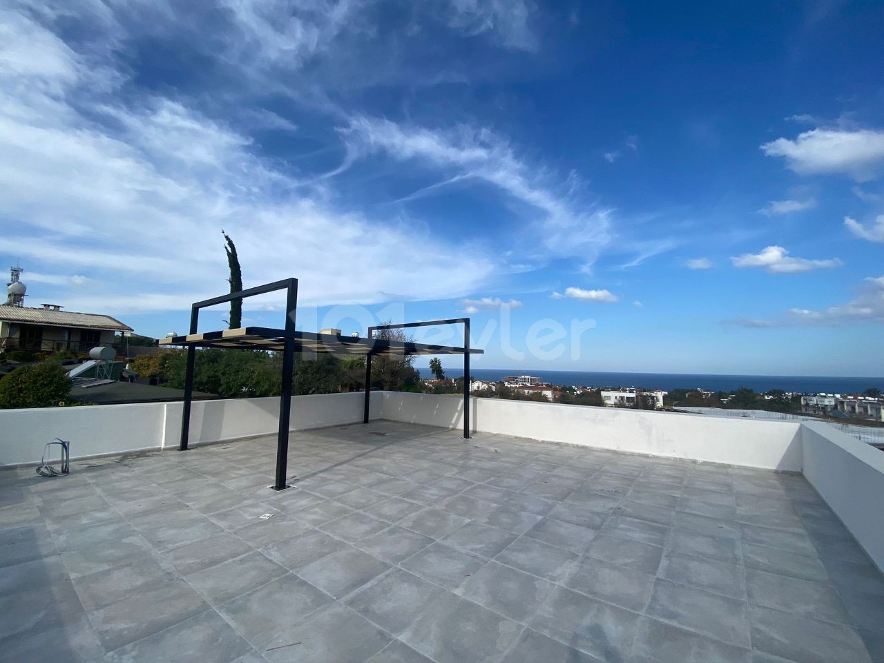 3+1 Flat for Sale in a Modern Design Complex with Pool in Çatalköy, Kyrenia, Cyprus