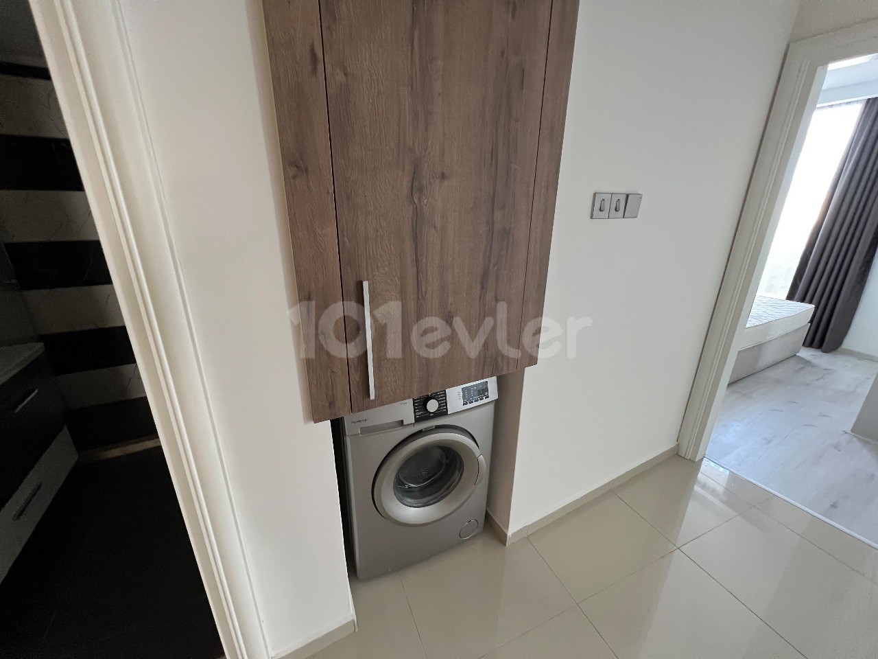 KIBRIS GİRNE MERKEZ'DE ULTRA LÜKS 3+1 KİRALIK DAİRE