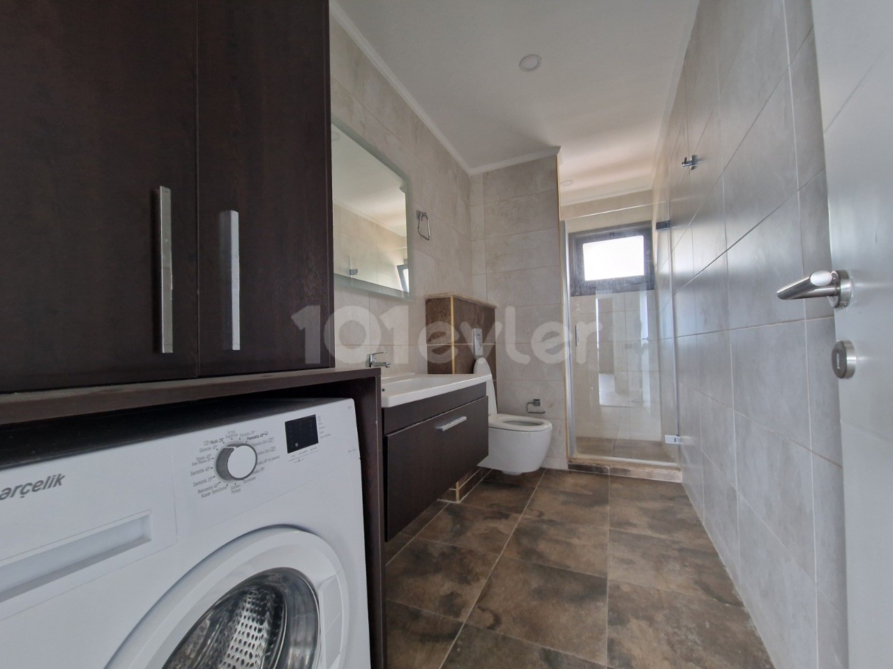 CYPRUS KYRENIA CENTER LUXURIOUS 3+1 FLAT FOR RENT