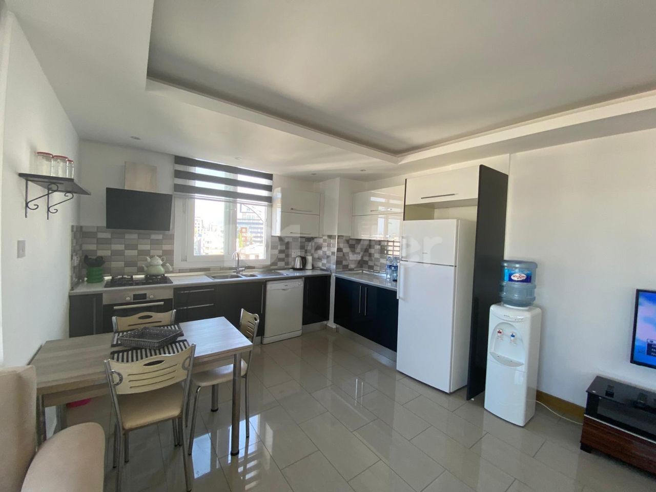 Flat To Rent in Girne Merkez, Kyrenia