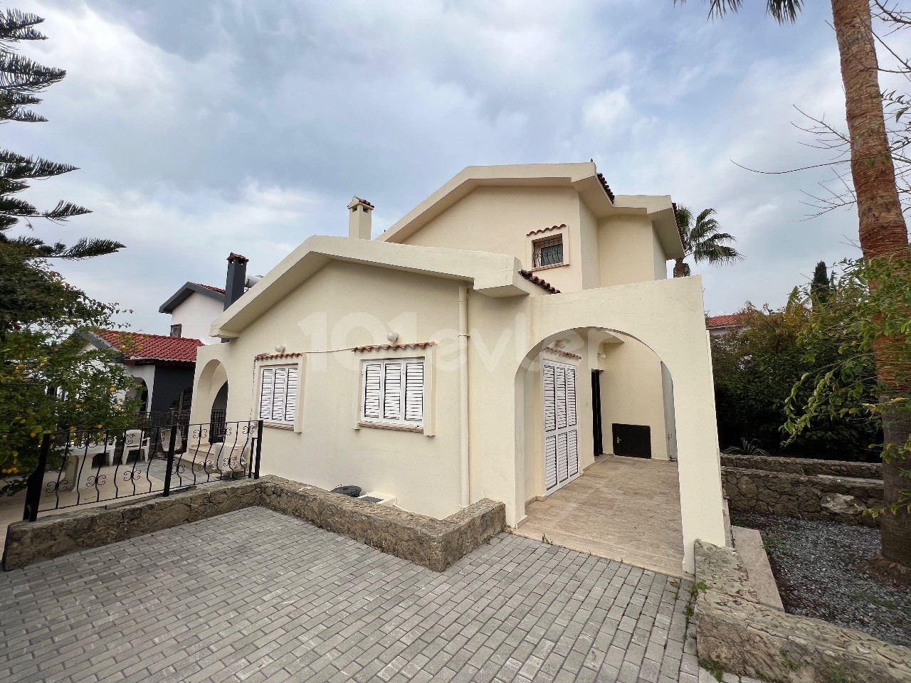 Zu verkaufen 2+1 Villa mit Luxus und Blick in Doğanköy, Kyrenia, Zypern