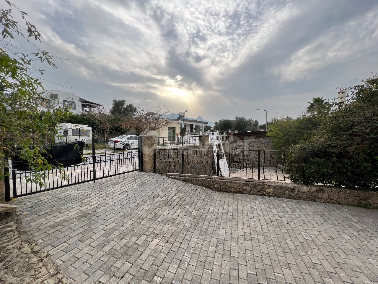 Zu verkaufen 2+1 Villa mit Luxus und Blick in Doğanköy, Kyrenia, Zypern