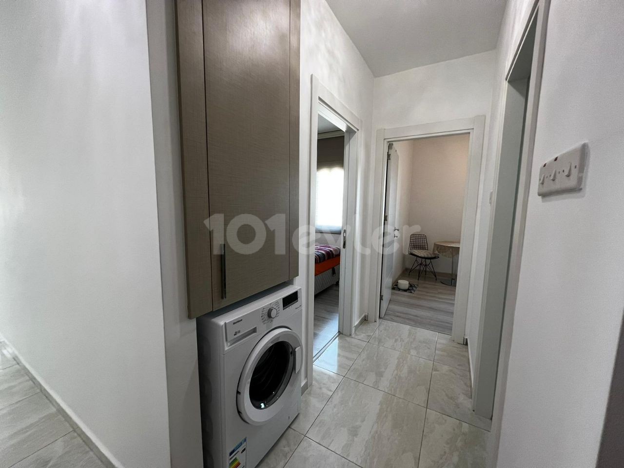 Kıbrıs  Girne Merkezde Mükemmel Lokasyonda Satılık 2+1 Modern Daire