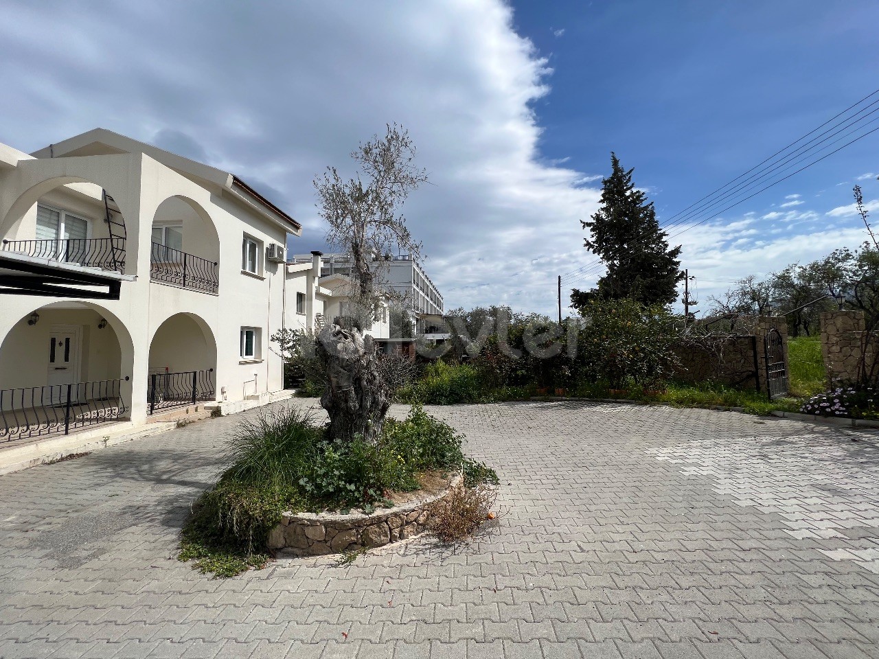 Cyprus Kyrenia Catalkoy 3+1 Villas For Sale On The Main Highway With Commercial Usage Rights