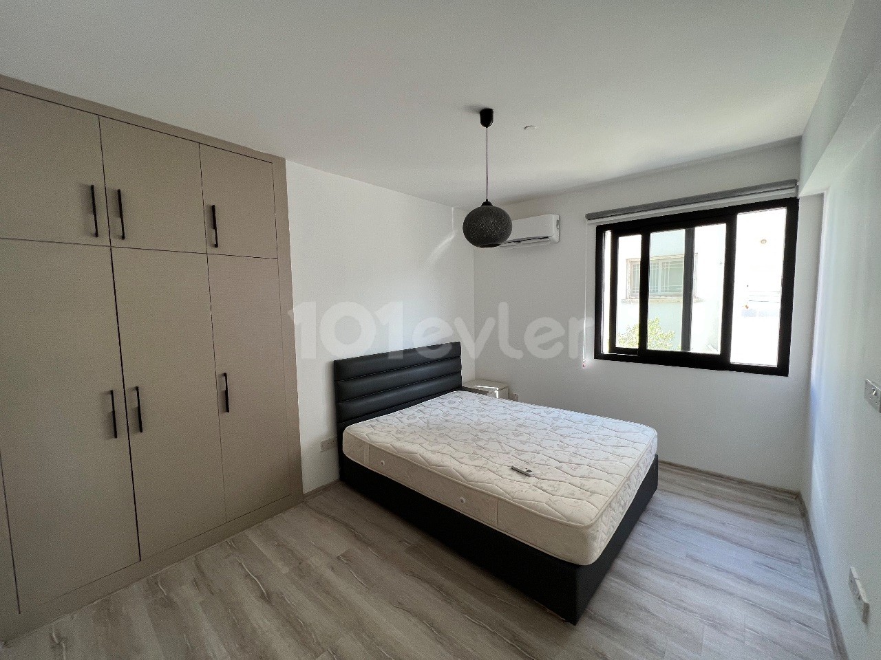 3+1 Seafront Flat For Rent In The Center of Kyrenia, Cyprus