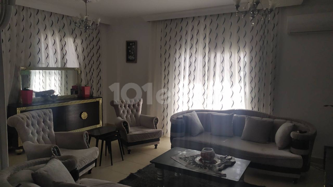 Girne Boğazda Satılık Kelepir Fiyata 3+1 Daire