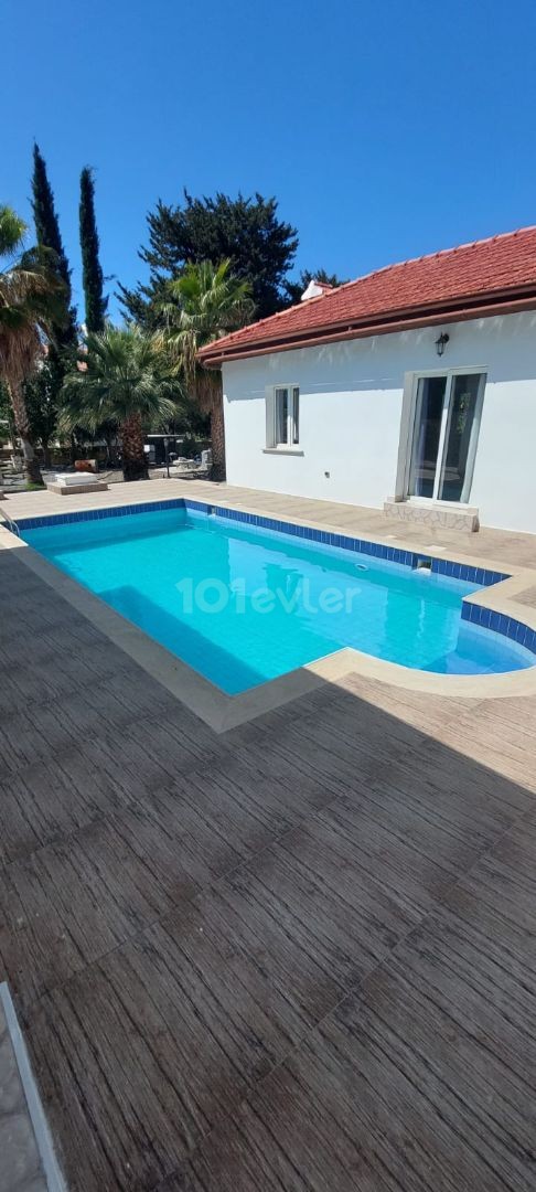 FOR SALE 4+1 BUNGALOW 8-4m pool/ ПРОДАЖА 4+1 БУНГАЛО С БАССЕЙНОМ 8 НА 4