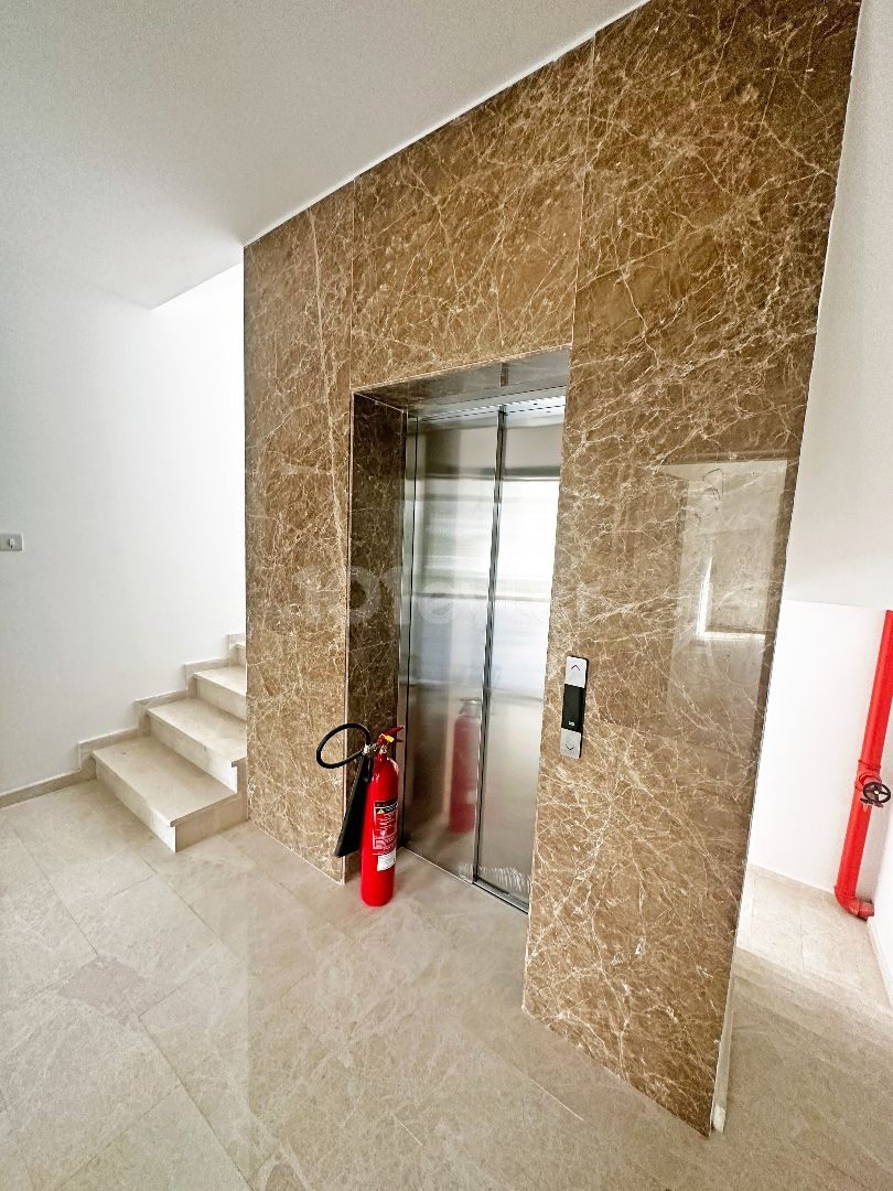 ⚡ CENTRAL 3+1 PENTHOUSE LUXURIOUS FLAT WITH ELEVATOR FOR SALE KKTC KYRENIA CENTER ⚡