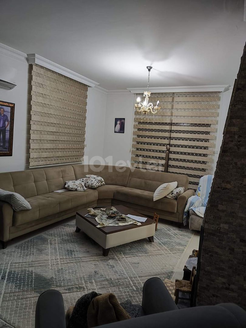 ПРОДАЖА LEFKOŞA DUMLUPINAR AREA 3+1 TWIN VILLA MASRIFISZ 