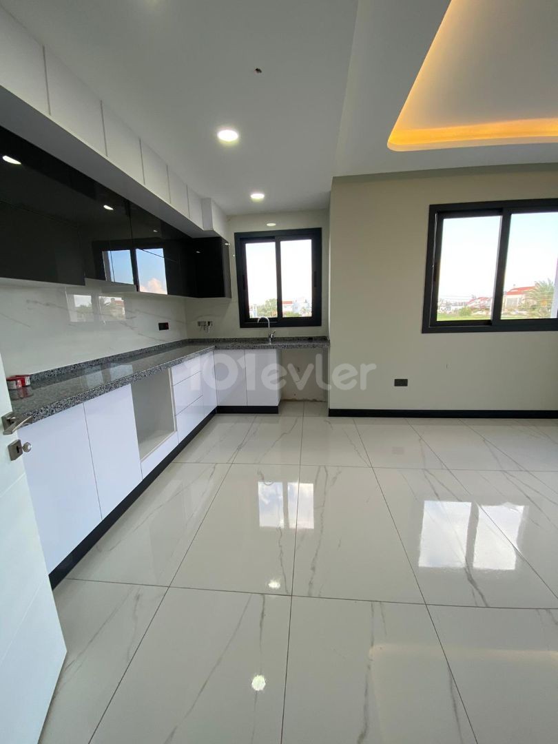 2+1 and 3+1 Affordable Apartments in a Complex with Pool in Yeniboğaziçin 