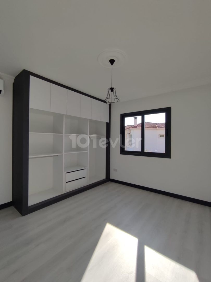 2+1 and 3+1 Affordable Apartments in a Complex with Pool in Yeniboğaziçin 