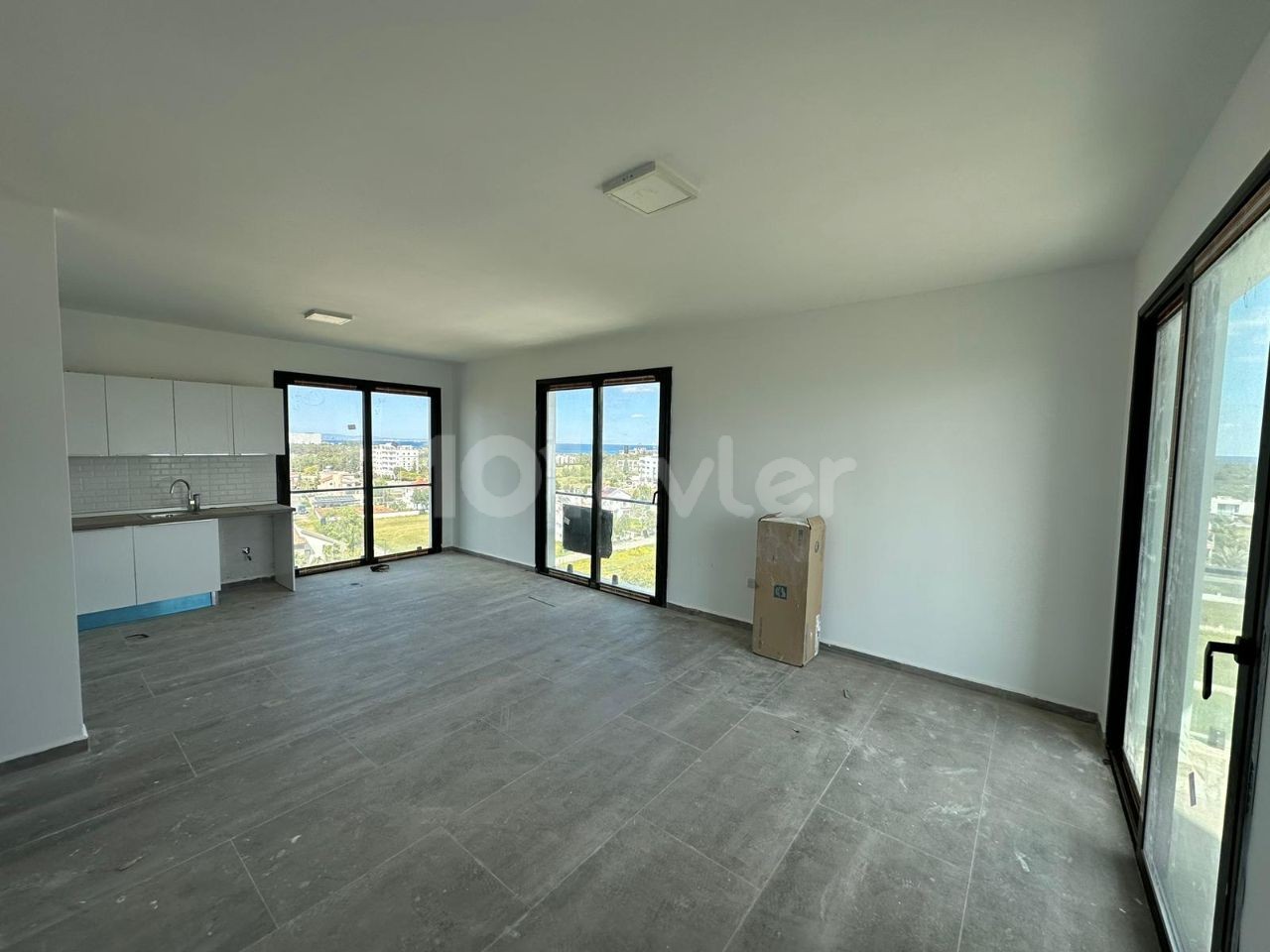 Yeniboğaziçi 2+1(80m2) Luxus-Wohnung 