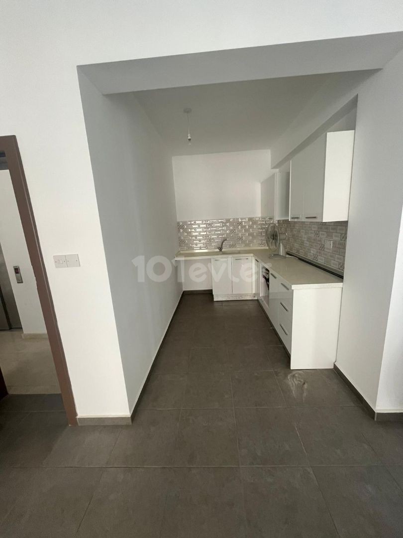 Apartment within walking distance to CityMall in Canakkale