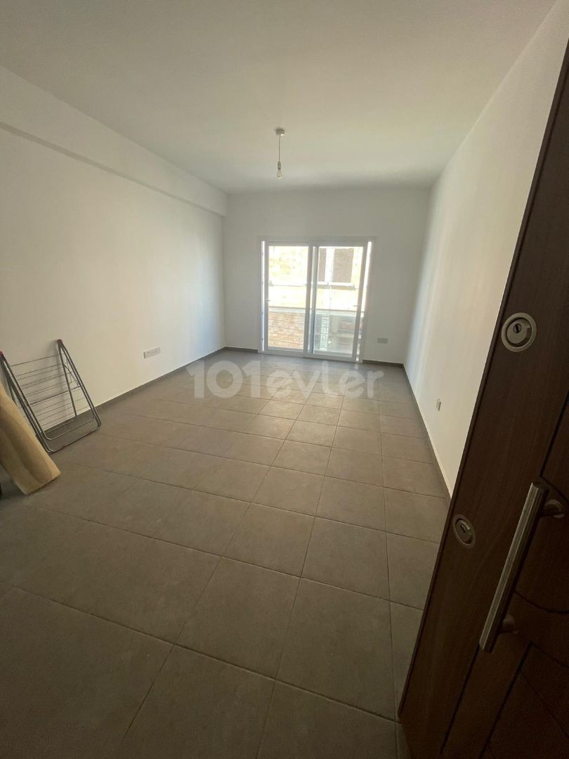 Apartment within walking distance to CityMall in Canakkale