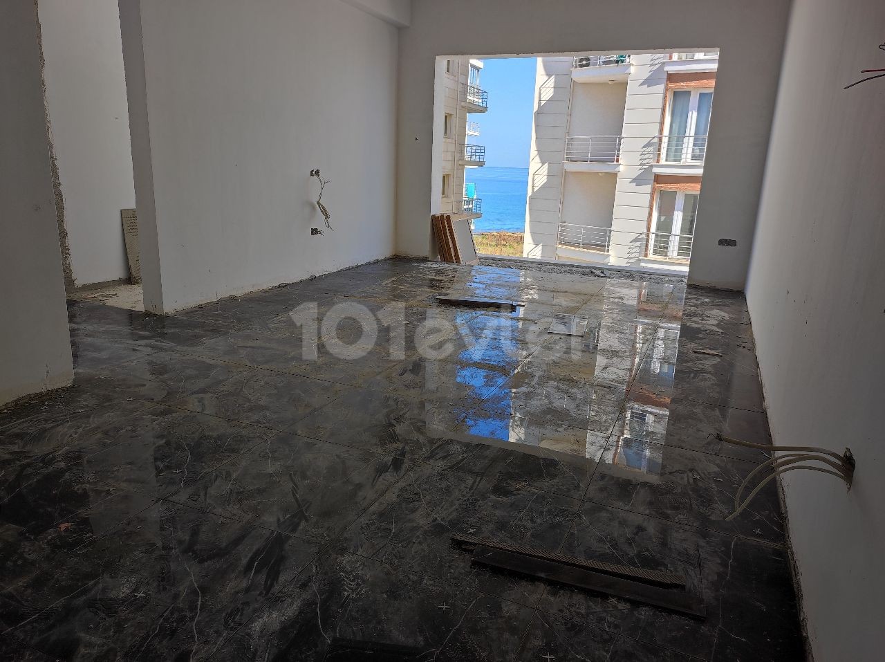 Seaview 2+1 apartment in the center of Famagusta, NEW