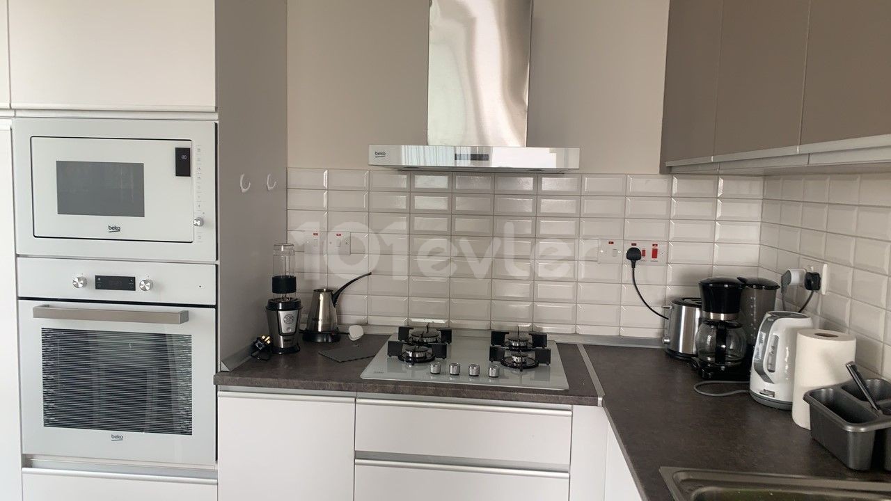 Abelia rezidansında kiralık 2 yatak odalı daire