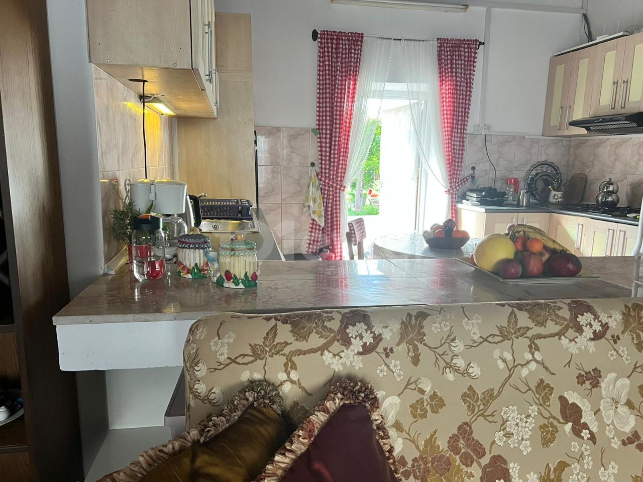 an antique 1+1 house for daily rent in central iskele