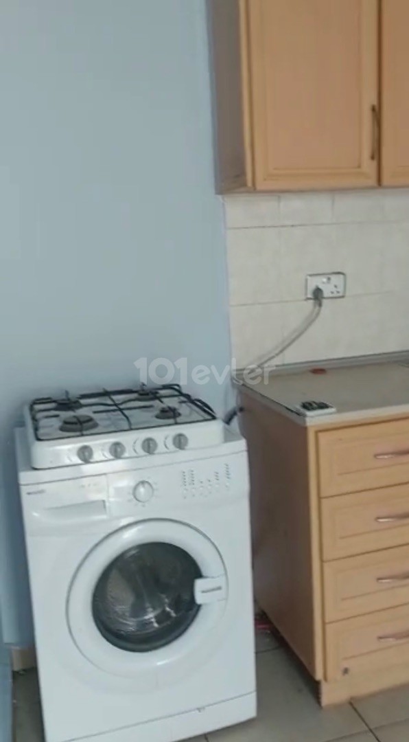 Royal.Tutar’a özel: DAÜ karşısı kiralık 1+1 daire 