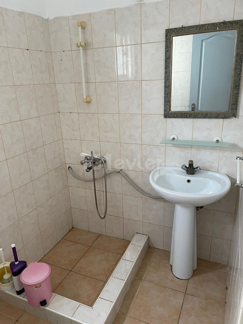 Royal Tutar'a özel: 1+1 okula yakın 5 ay peşin kiralık daire 