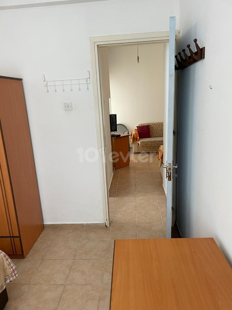 Royal Tutar'a özel: 1+1 okula yakın 5 ay peşin kiralık daire 