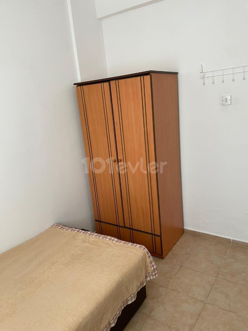 Royal Tutar'a özel: 1+1 okula yakın 5 ay peşin kiralık daire 