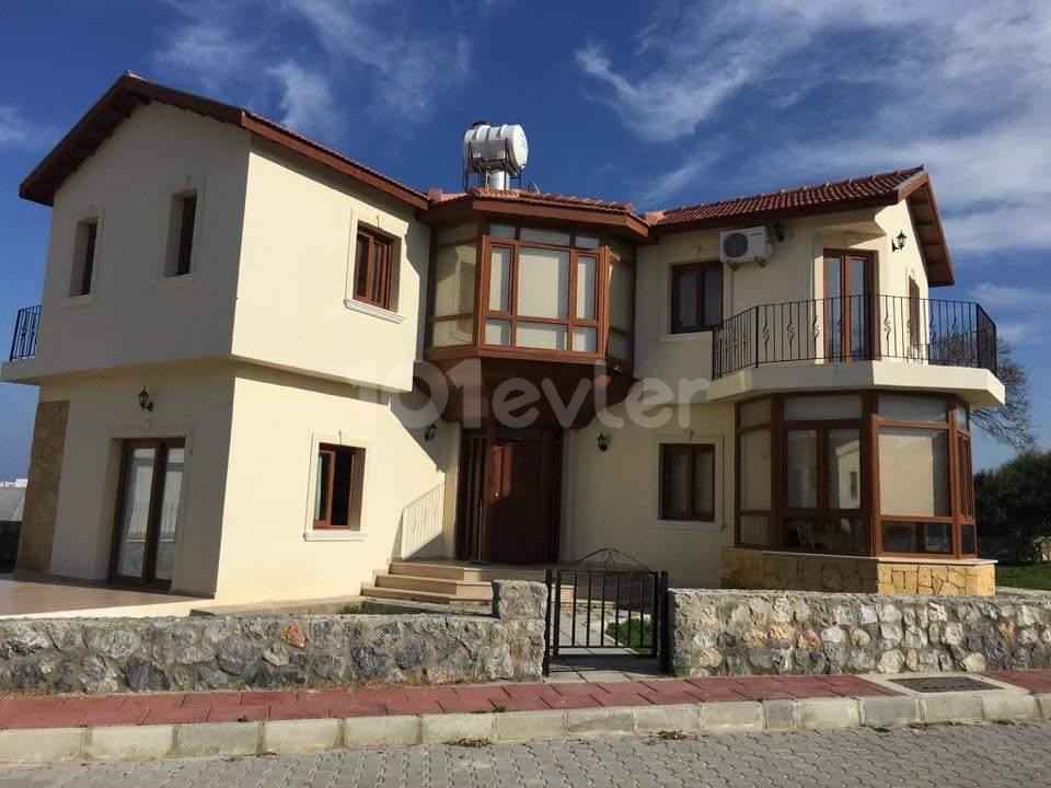 3+1 VILLA FOR RENT IN ALSANCAK, KYRENIA