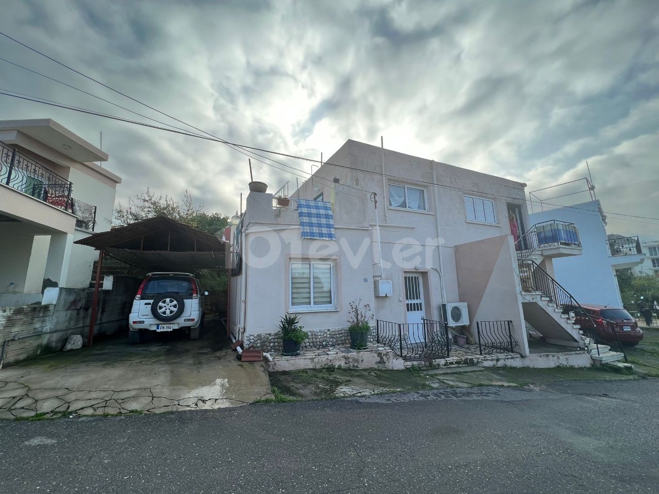 Complete Building For Sale For Investment In Girne Alsancak