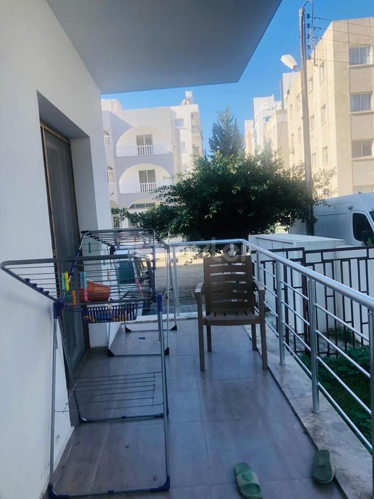 3+1 FLAT FOR SALE IN KYRENIA CENTER WITH PRIVATE GARDEN, FULLY FURNISHED AT BARGAIN PRICE!! TURKISH TITLE!!