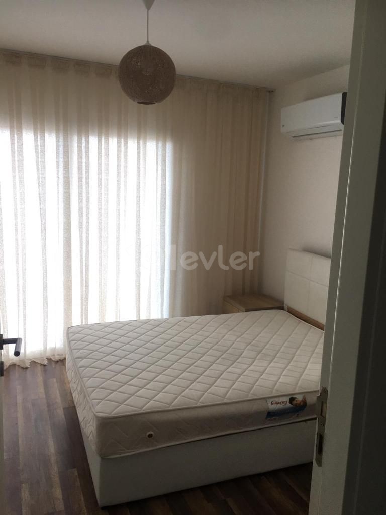 KYRENIA-PENTHOUSE MIT 3 SCHLAFZIMMERN UND 2 BÄDERN