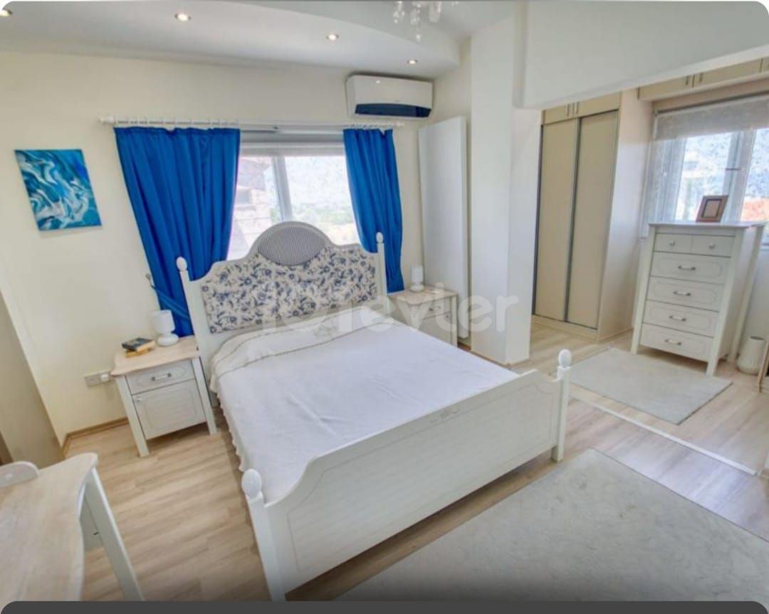 FULLY FURNISHED 4+1 VILLA WITH PRIVATE POOL FOR SALE IN GIRNE ALSANCAK