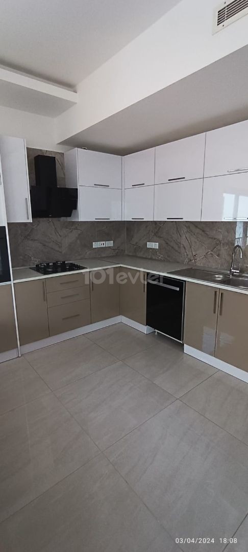 3+1 Flat for Rent in Girne Zeytinlik