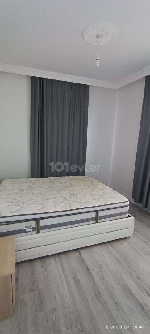 Girne Zeytinlik'te Kiralık 3+1 Daire 