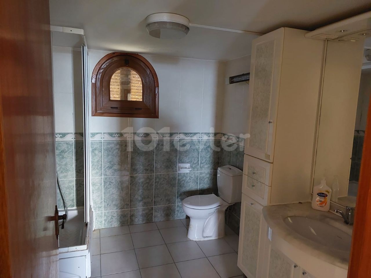 Girne, Alsancak da 4+2 Büyük Bahçeli Kiralık Villa