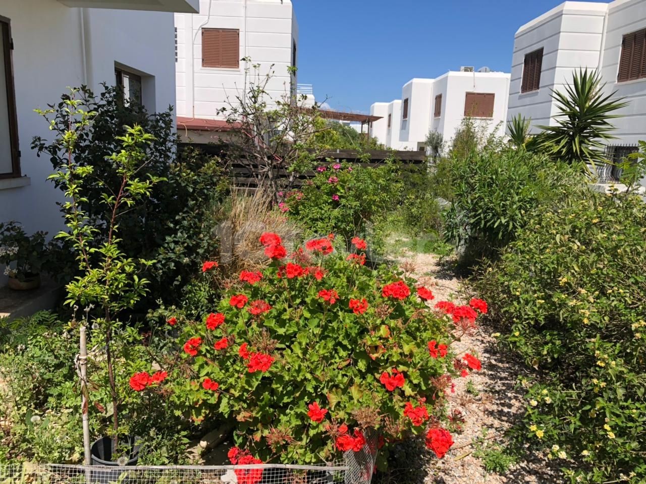 Bezugsfertige Tatlısu 4+1 Villa mit Meer- und Bergblick