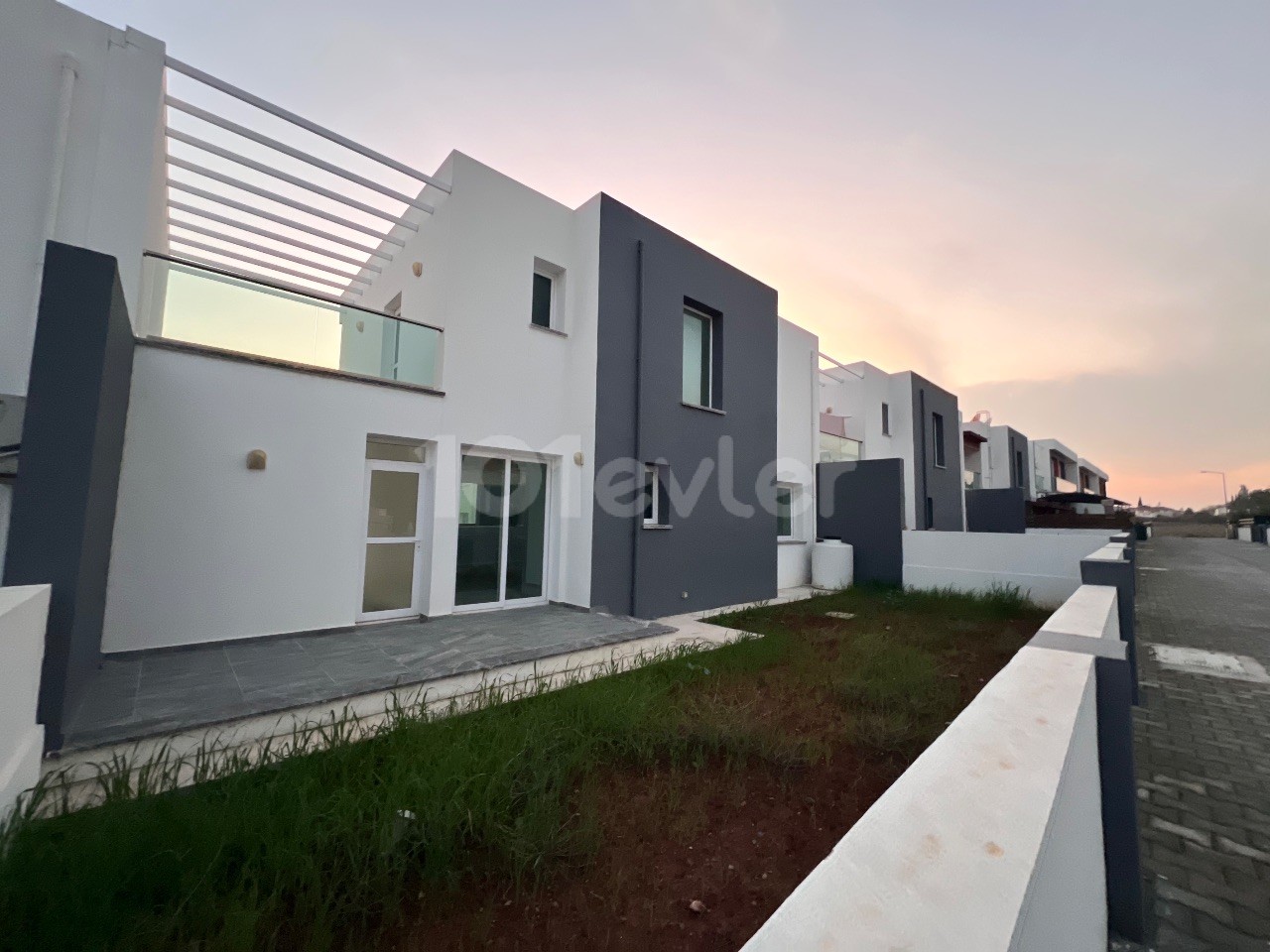 3+1 DUPLEX HOUSES IN LEFKOŞA/GÖNYELI AREA WITH PRICES STARTING FROM 130,000 GBP