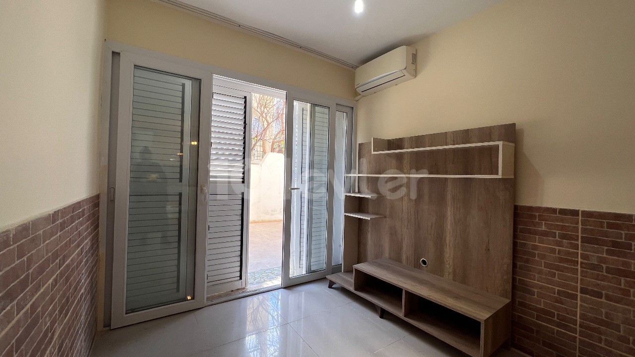 GROUND FLOOR 2+1 APARTMENT FOR SALE IN THE CENTER OF GUINEA ** 