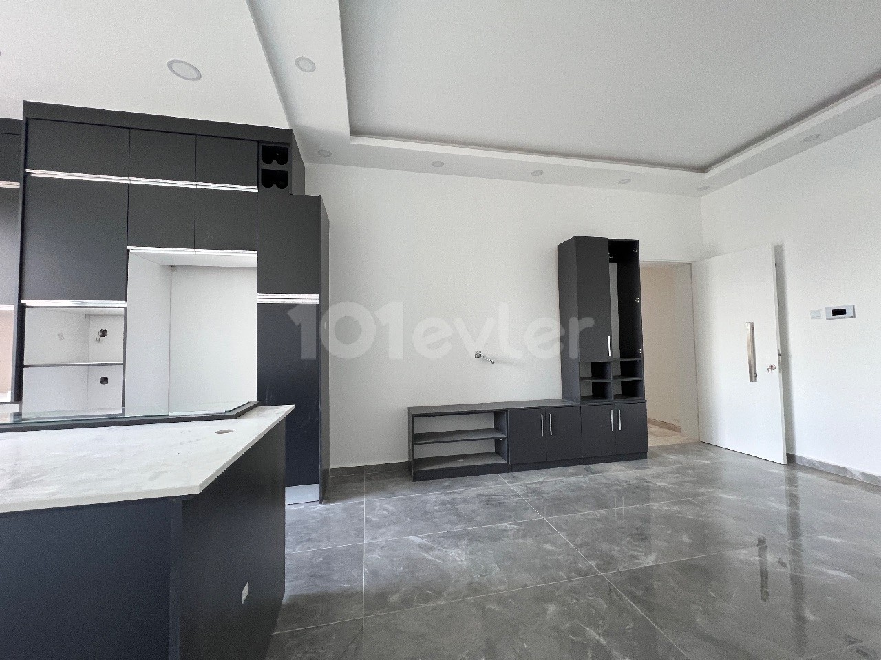 LEFKOŞA/GÖNYELİ BÖLGESİNDE  2+1 ENSUİTE LÜKS DAİRE