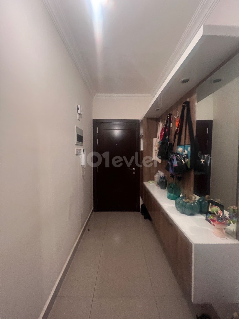 3+1 LUXUS-WOHNUNG MIT BAD IN LEFKOŞA / NEWŞEHİR