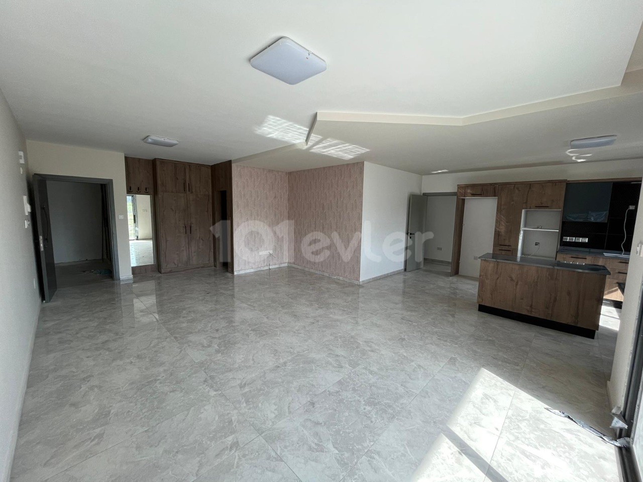 LEFKOŞA/KÜÇÜKKAYMAKLI BÖLGESİNDE 3+1 DELÜX DAİRE