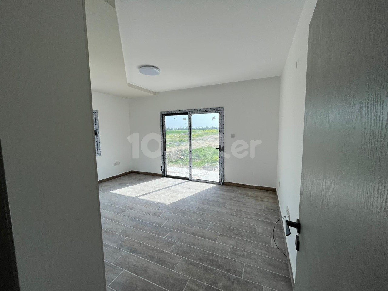 3+1 DELUXE APARTMENT IN LEFKOŞA/KÜÇÜKKAYMAKLI AREA