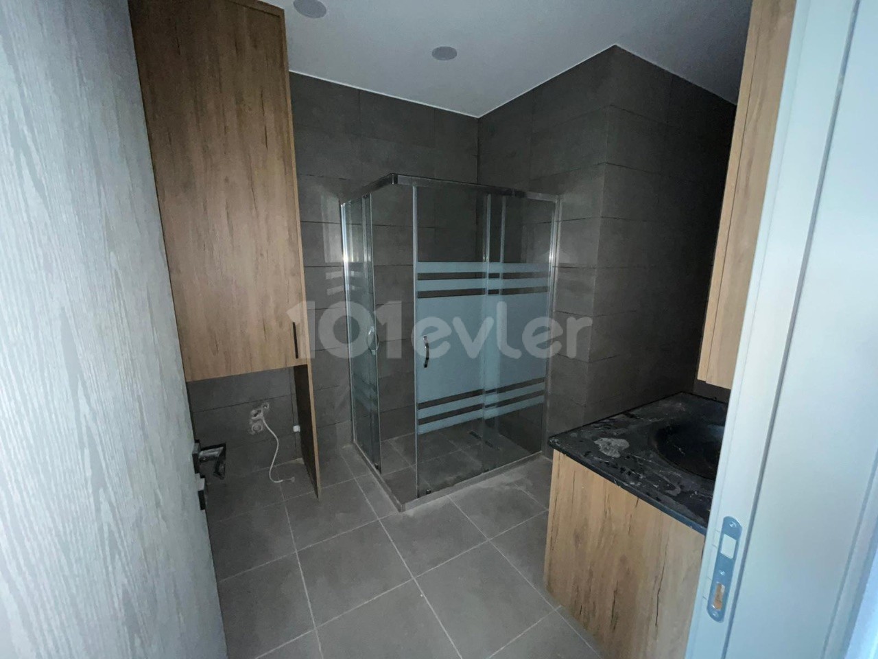 3+1 DELUXE APARTMENT IN LEFKOŞA/KÜÇÜKKAYMAKLI AREA