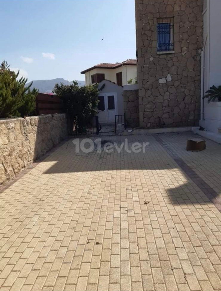 VILLA FOR SALE CLOSE TO GİRNE ELEXUS HOTEL WITH SEA VIEW POOL IN A QUIET AND PEACEFUL LOCATION 