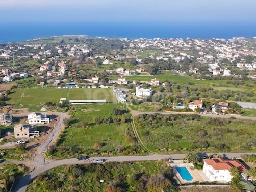 5. 493. 28 m2 PROJEKTVORBEREITETES GELÄNDE MIT DAP UND MEERESBLICK MIT STRASSENGENEHMIGUNG IN DER REGION GIRNE / AGTIAKA' 