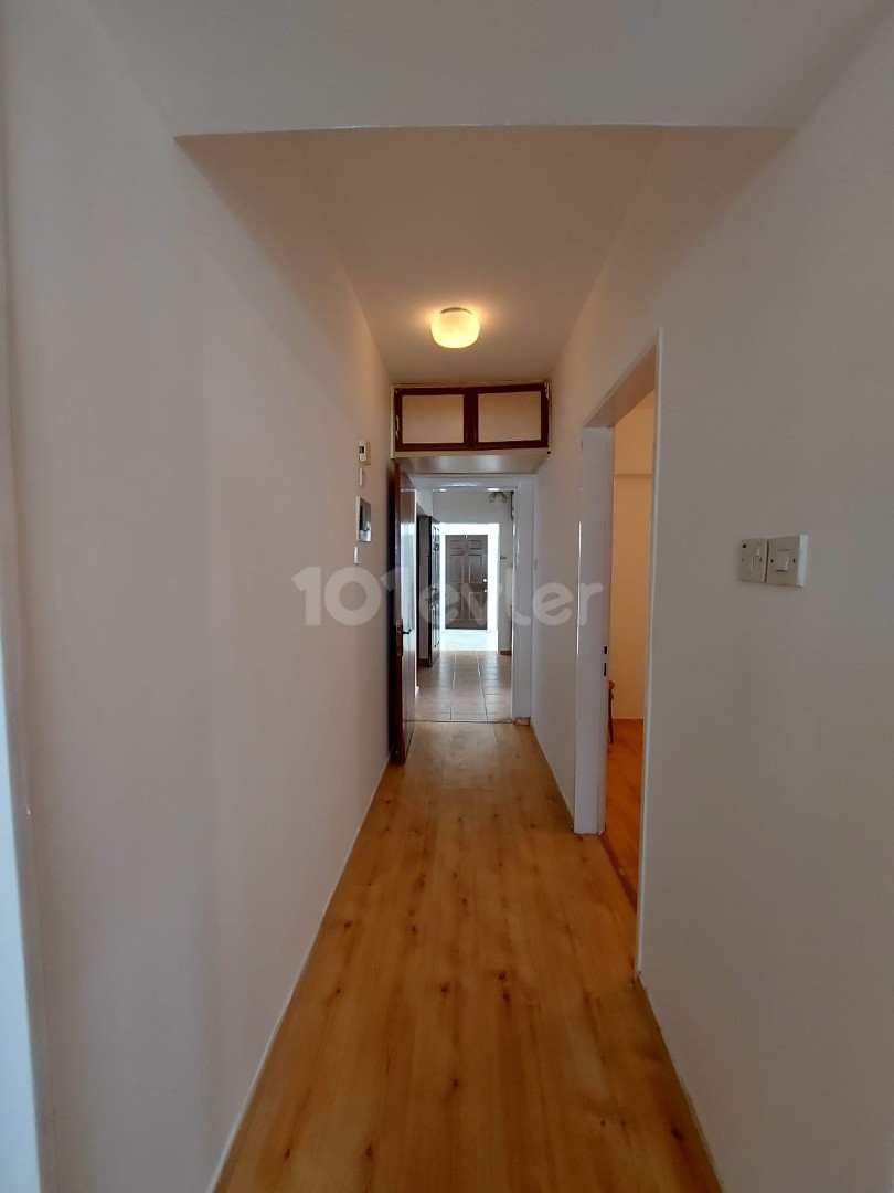 3+1 130 m2 Wohnung zu verkaufen in LEFKOŞA/ ORTAKÖY 