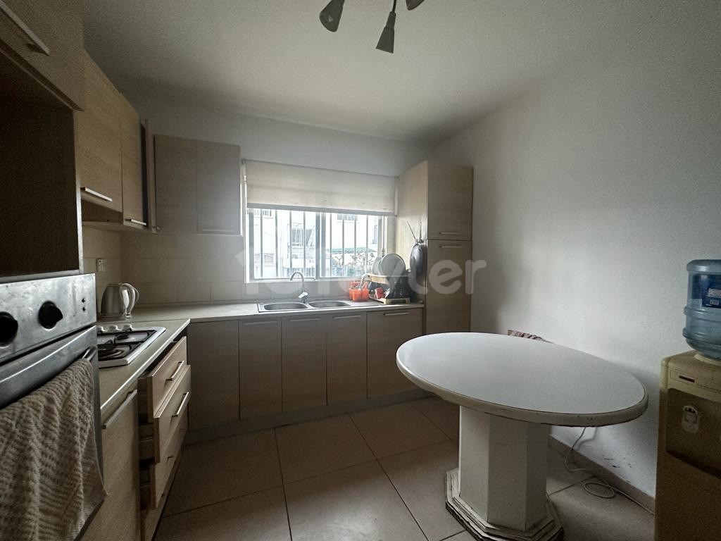 3+1 flat for sale with ground floor commercial permit in LEFKOŞA/ORTAKÖY