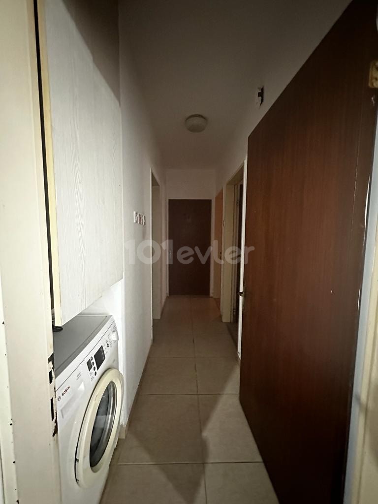 3+1 flat for sale with ground floor commercial permit in LEFKOŞA/ORTAKÖY