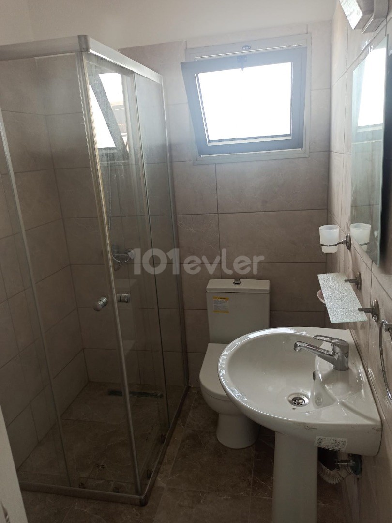 COMMERCIALIZED ENSUITE 3+1 APARTMENT ON THE MAIN STREET IN LEFKOŞA/KAYMAKLI AREA